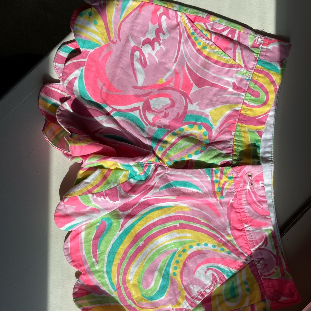 Lily Pulitzer shorts size 000